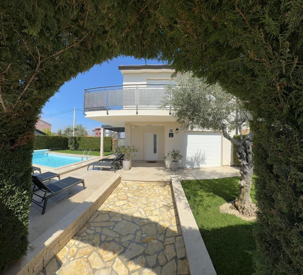 Villa Divina With Private Heated Pool Póla Kültér fotó
