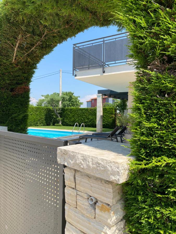 Villa Divina With Private Heated Pool Póla Kültér fotó