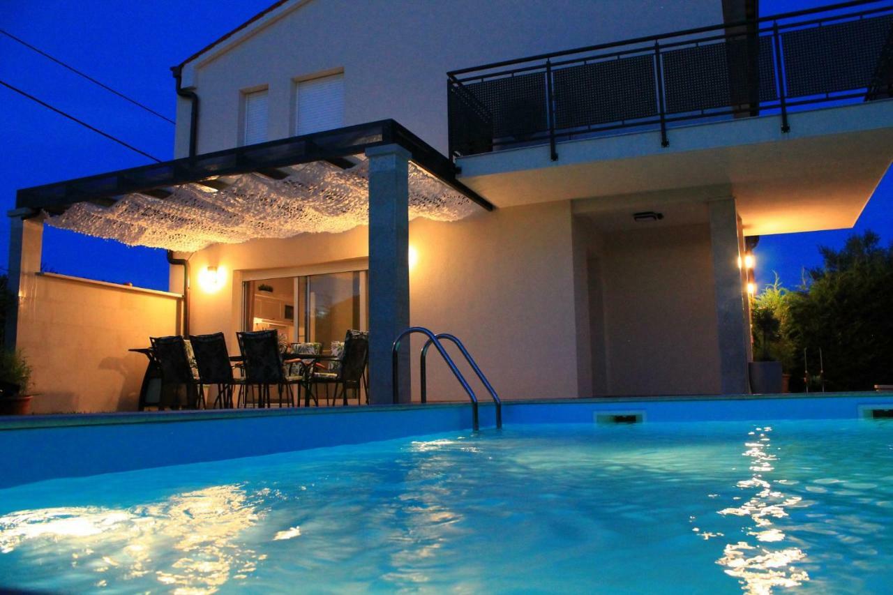 Villa Divina With Private Heated Pool Póla Kültér fotó