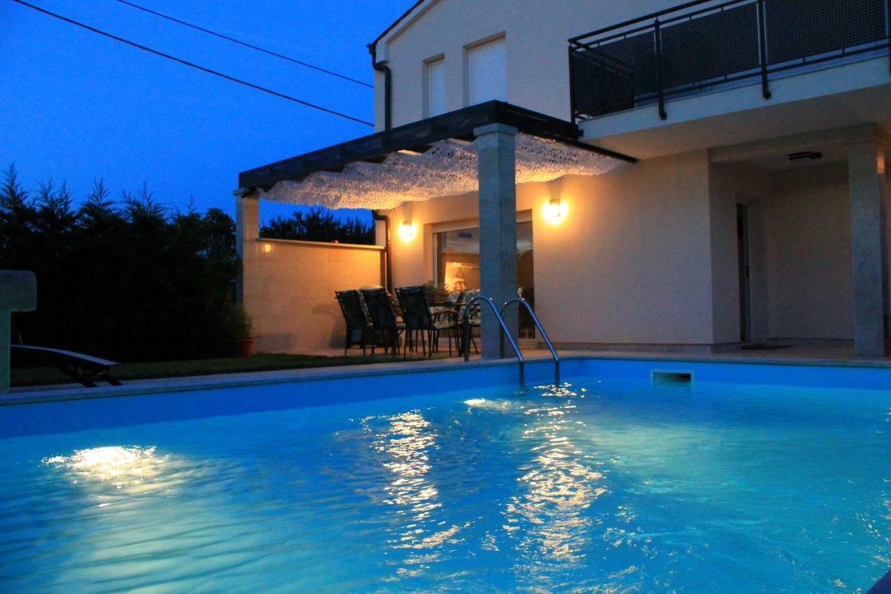 Villa Divina With Private Heated Pool Póla Kültér fotó